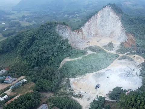 Nghiên cứu ứng dụng công nghệ nổ mìn phá đá quá cỡ trên các mỏ lộ thiên sử dụng kết cấu khối nổ đặc biệt