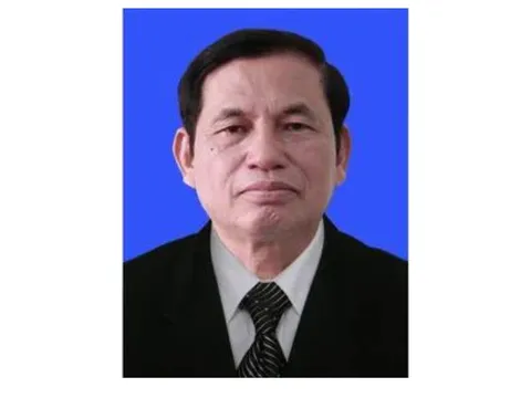 GS.TS. Nhữ Văn Bách