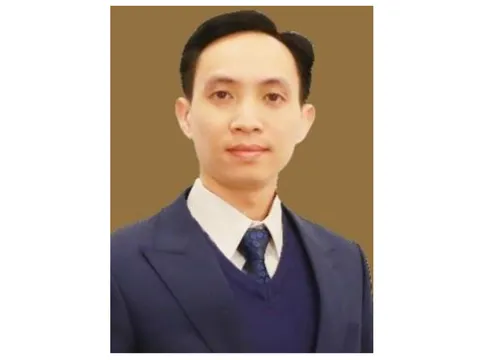TS. Nguyễn Hoàng